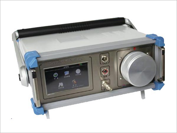 Introduction of photoelectric automatic balance cold mirror dew point instrument
